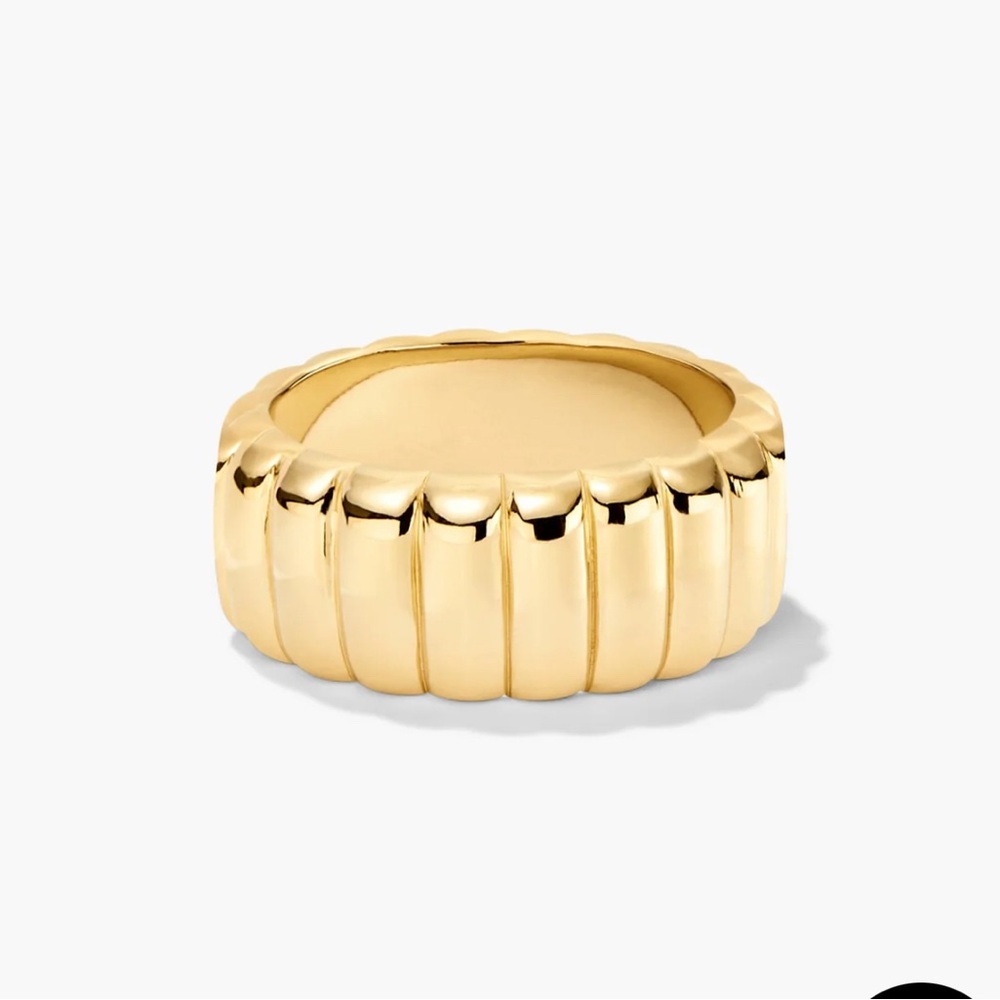 Mejuri Charlotte Bold Ring